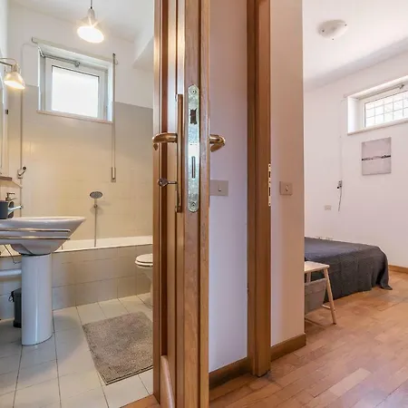 Ostiense Exclusive Terrace Flat Apartment Rome